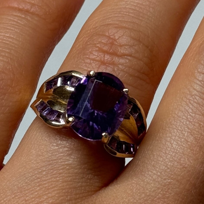 10K Yellow Gold Amethyst Ring Size 7