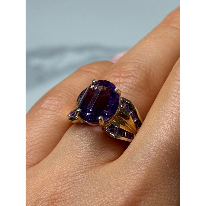 10K YELLOW GOLD AMETHYST RING SIZE 7