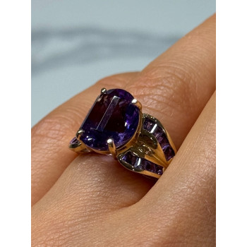 10K YELLOW GOLD AMETHYST RING SIZE 7