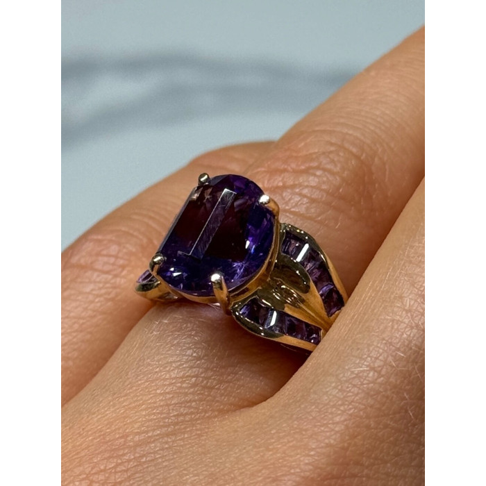 10K YELLOW GOLD AMETHYST RING SIZE 7