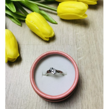 925 Sterling Silver CZ Ring Size 7