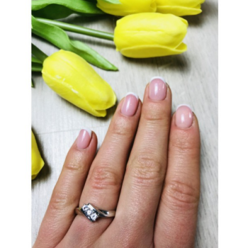 925 Sterling Silver CZ Ring Size 7