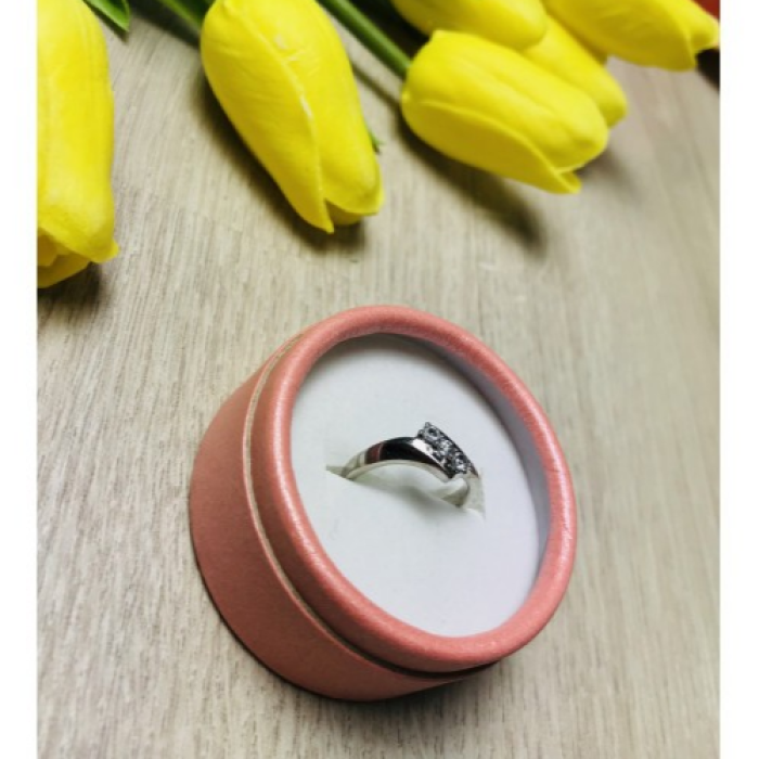 925 Sterling Silver CZ Ring Size 7