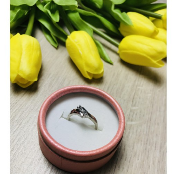 925 Sterling Silver CZ Ring Size 7
