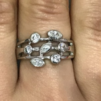 925 Sterling Silver CZ Ring Size 8
