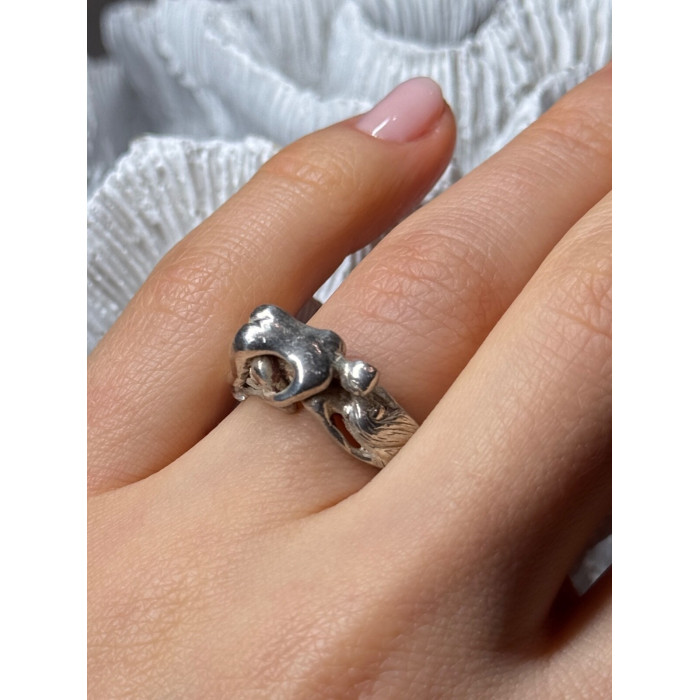 925 Sterling Silver Kamasutra Ring Size 6.5