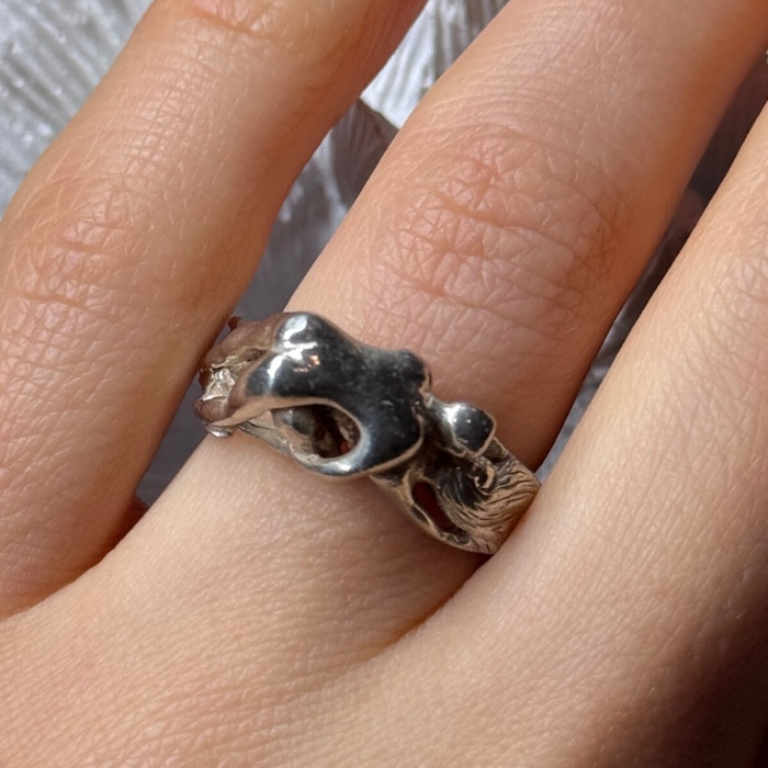925 Sterling Silver Kamasutra Ring Size 6.5
