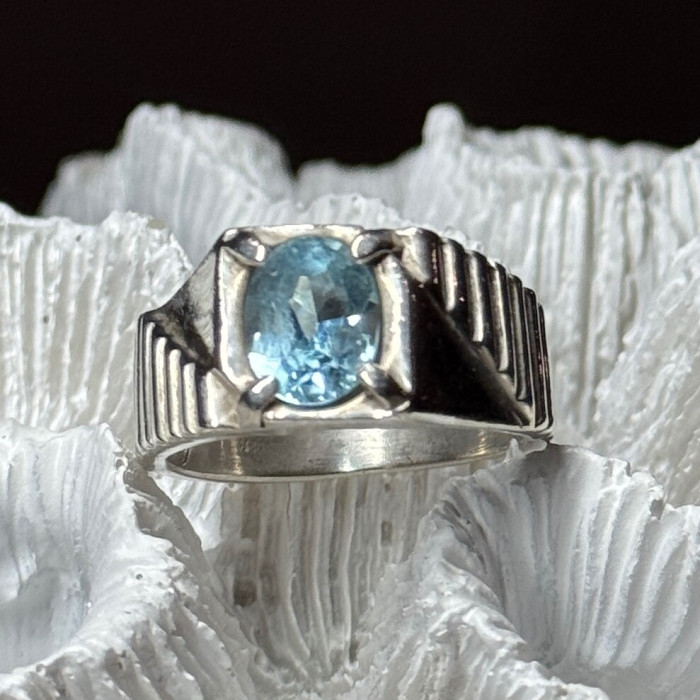 Men's 925 Sterling Silver Topaz Ring Size 8.5