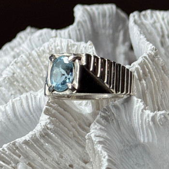Men's 925 Sterling Silver Topaz Ring Size 8.5