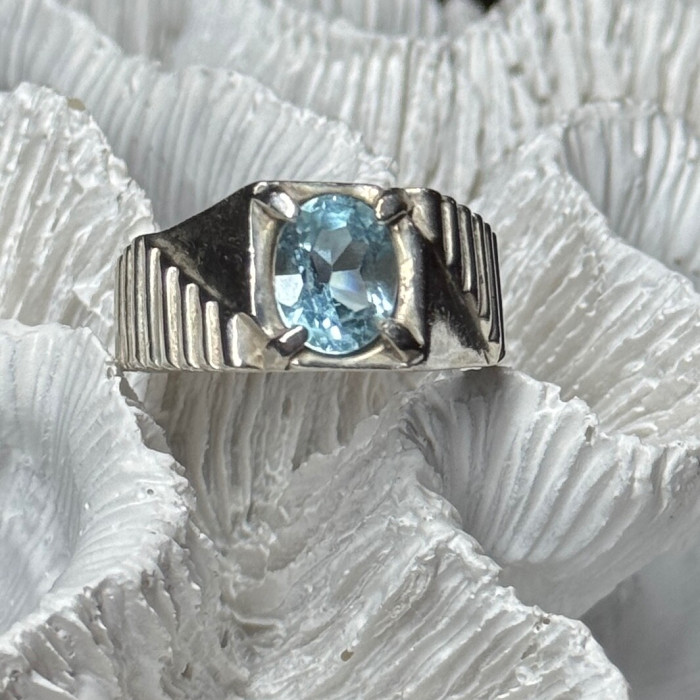 Men's 925 Sterling Silver Topaz Ring Size 8.5