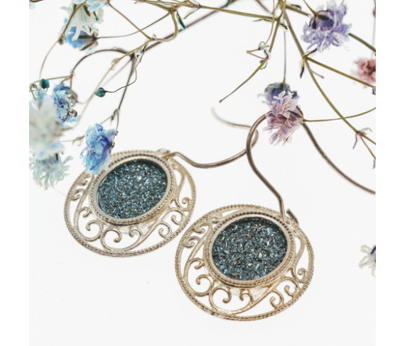 How to choose earrings